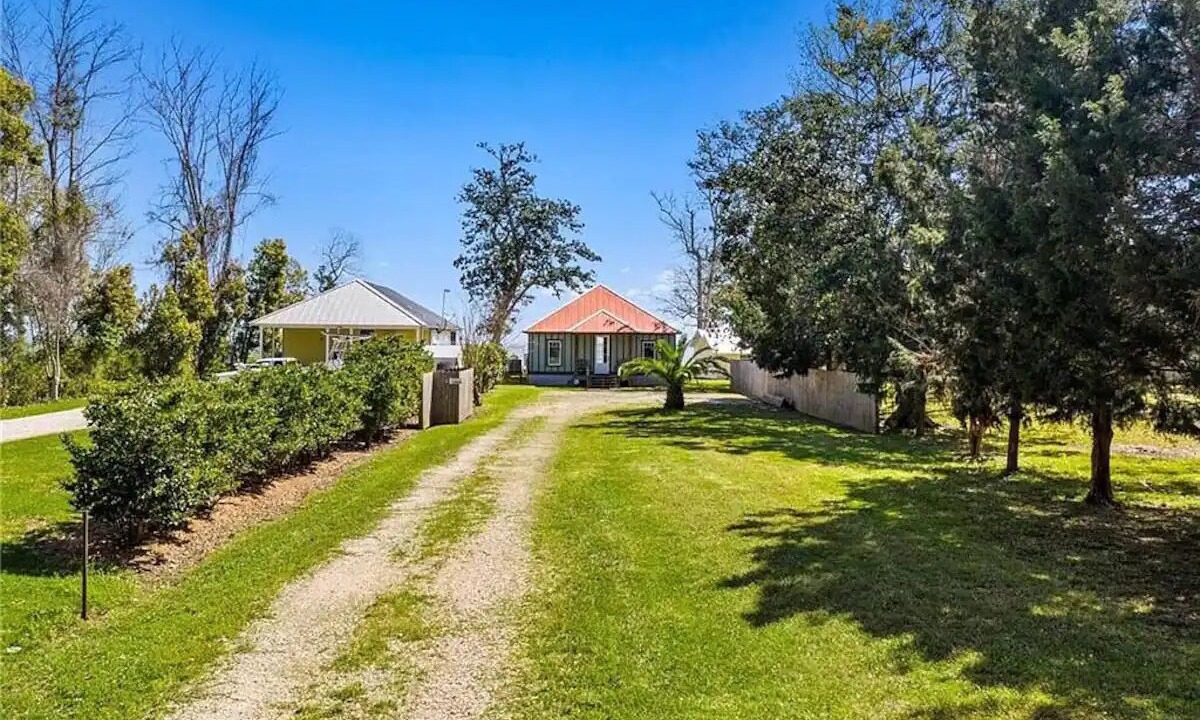 Photo of Outdoor in Theodore