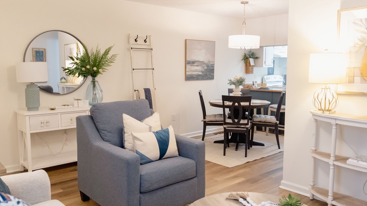 Photo of Livingroom in Muscle Shoals