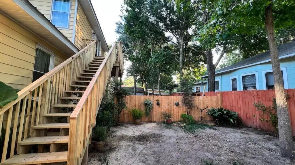 Photo of Outdoor in East Hill