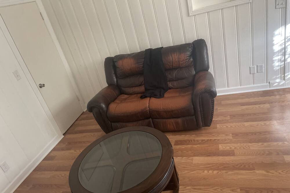 Photo of Livingroom in Enterprise