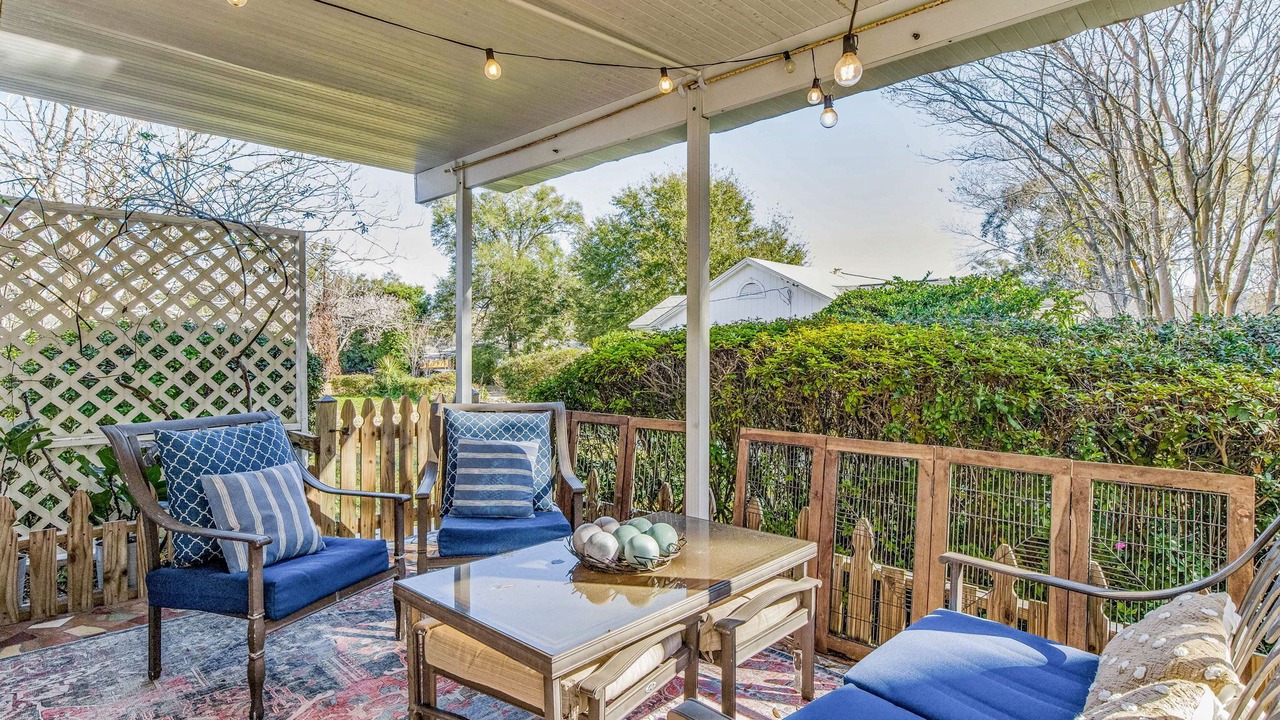 Photo of Outdoor in East Hill
