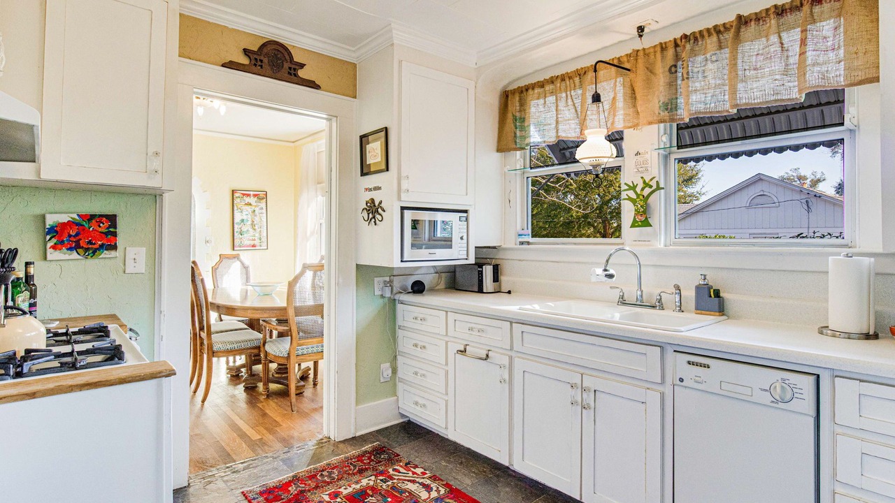 Photo of Kitchen in East Hill