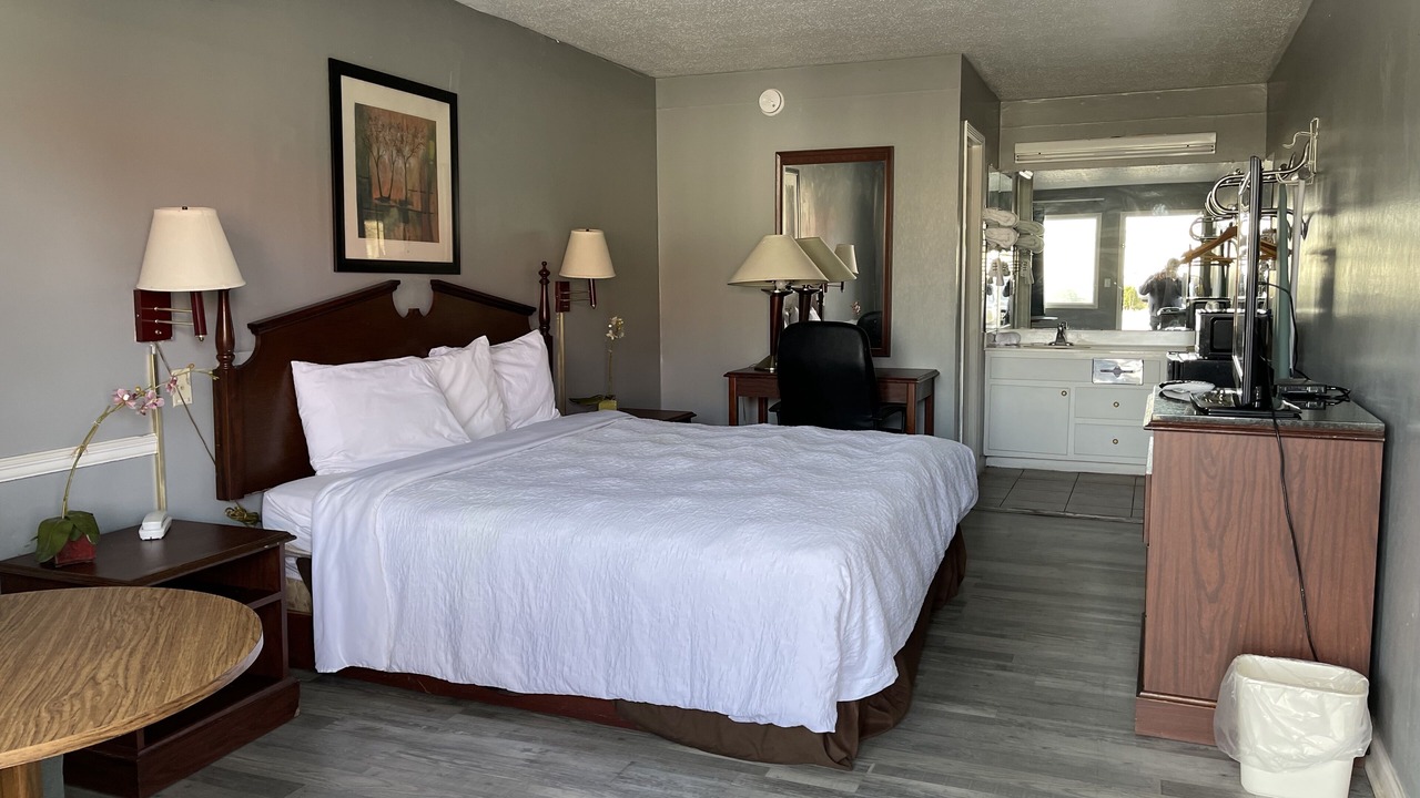 Photo of Bedroom in Oneonta
