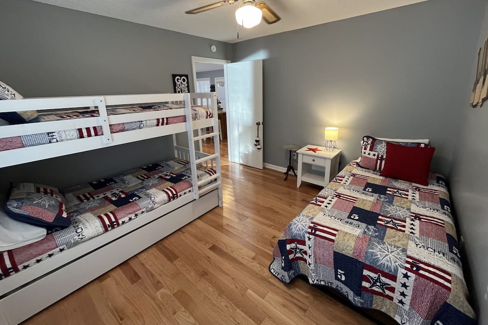 Photo of Bedroom in Arley