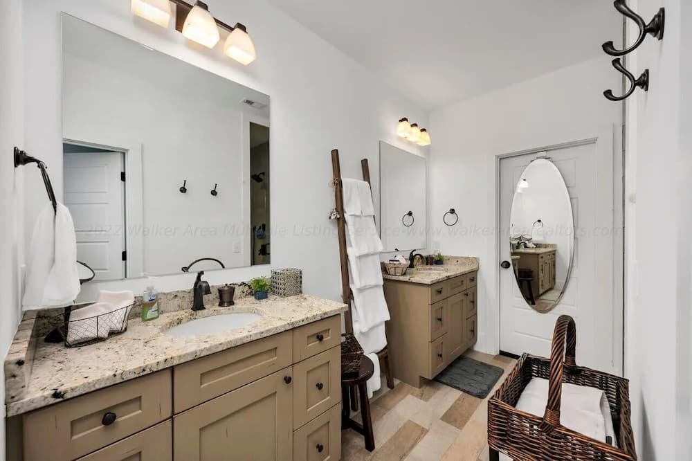 Photo of Bathroom in Crane Hill