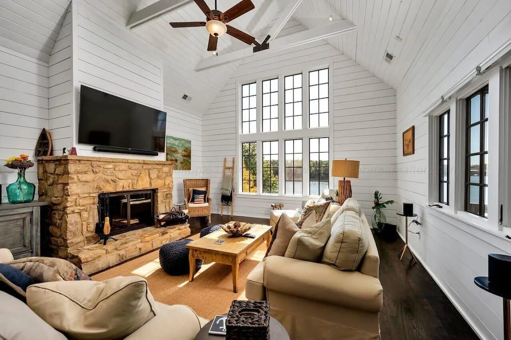 Photo of Livingroom in Crane Hill