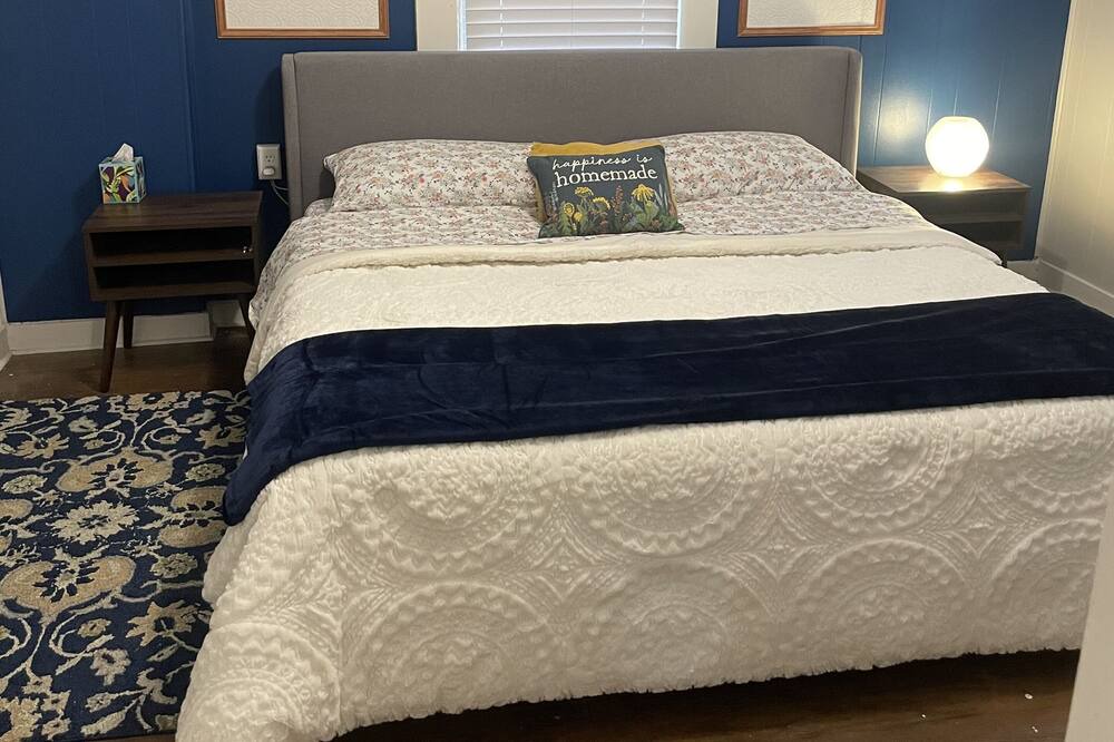 Photo of Bedroom in Mobile