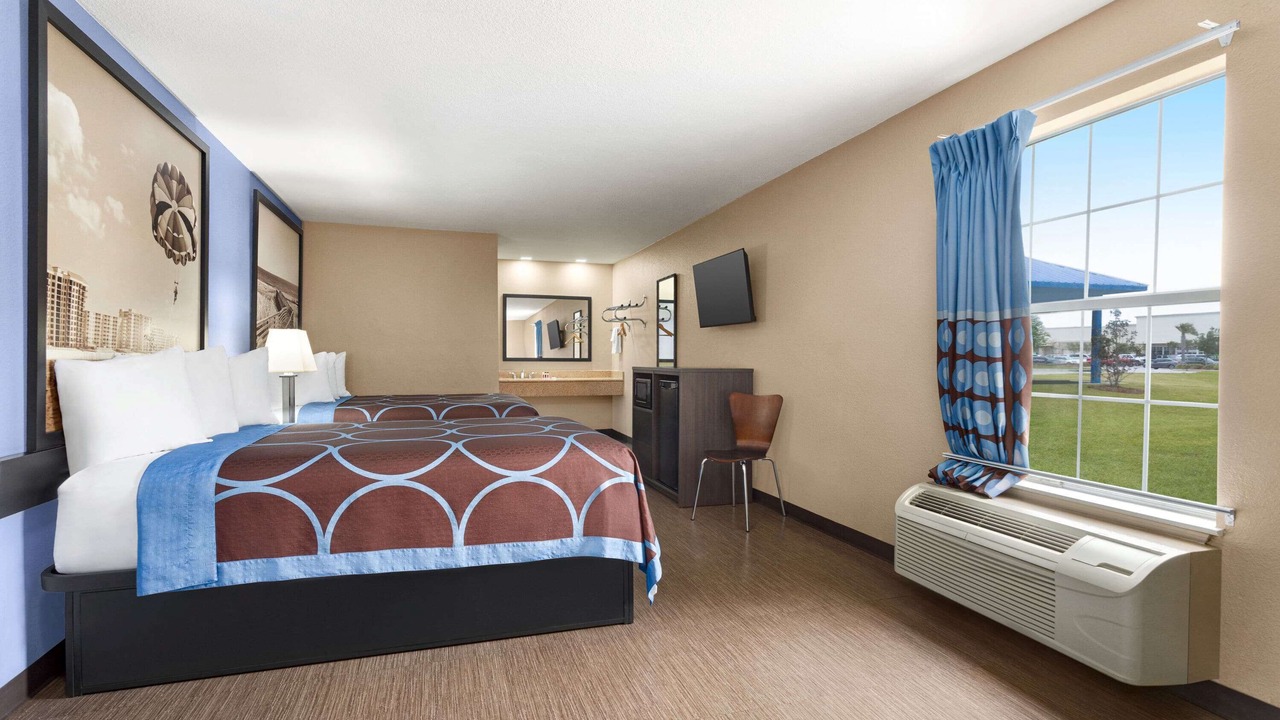 Photo of Bedroom in Foley