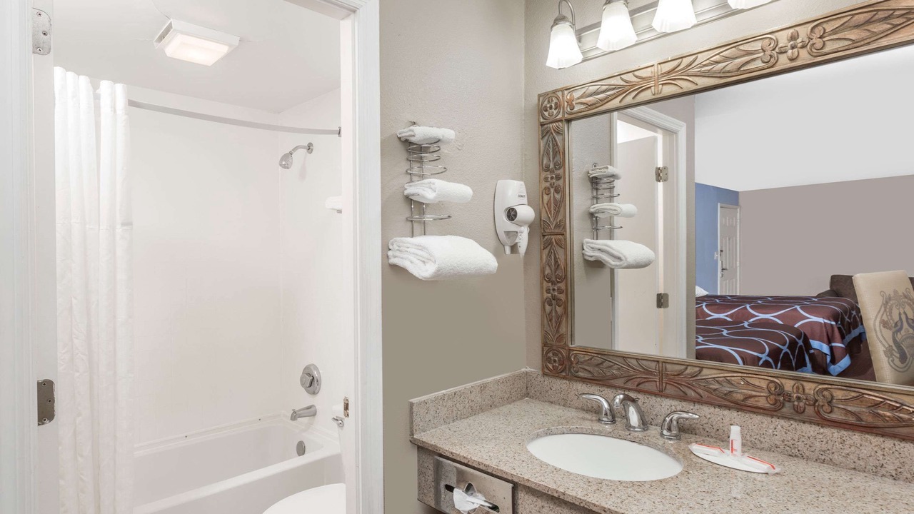 Photo of Bathroom in Foley