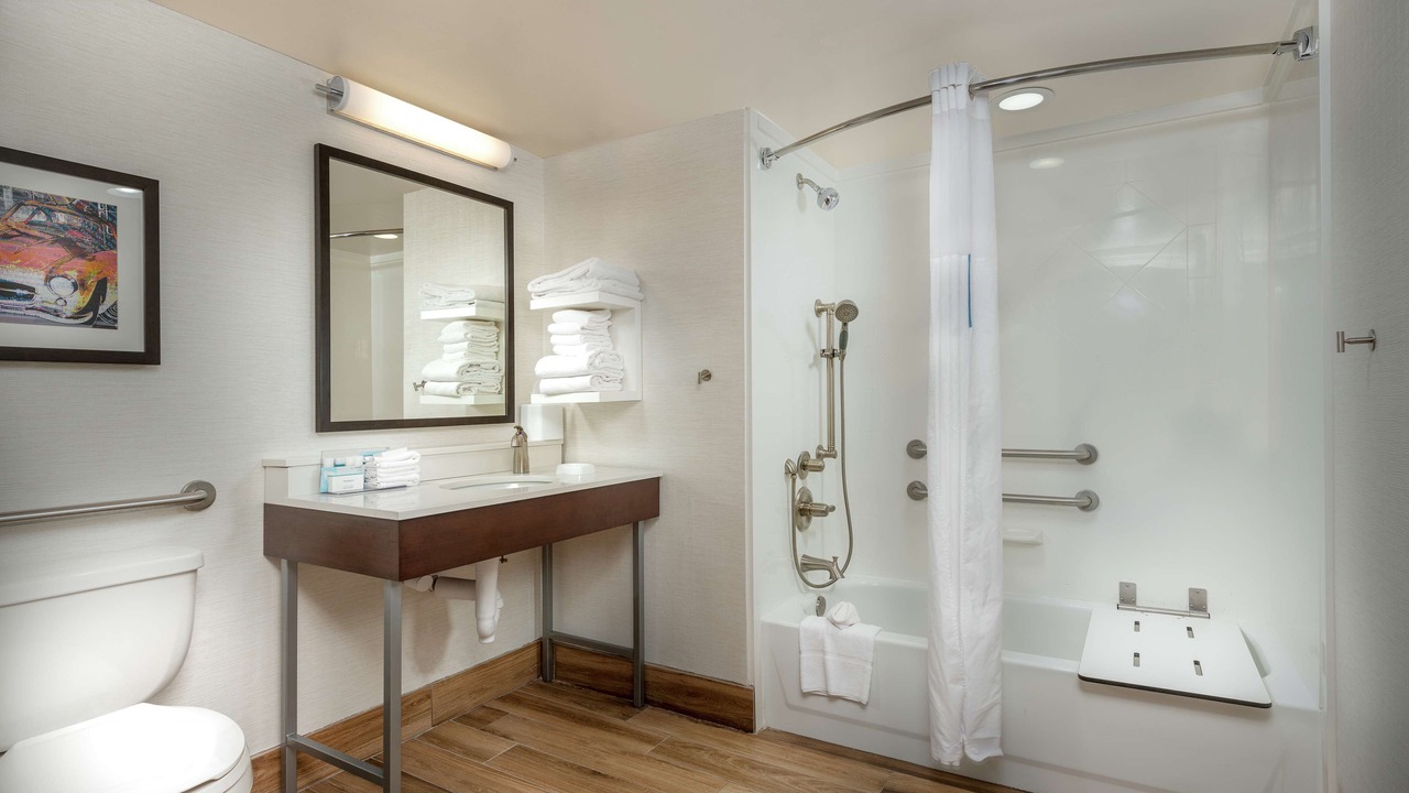 Photo of Bathroom in Cottondale