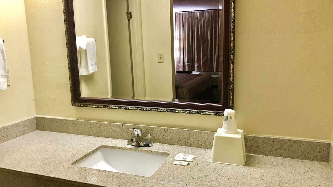 Photo of Bathroom in Saks