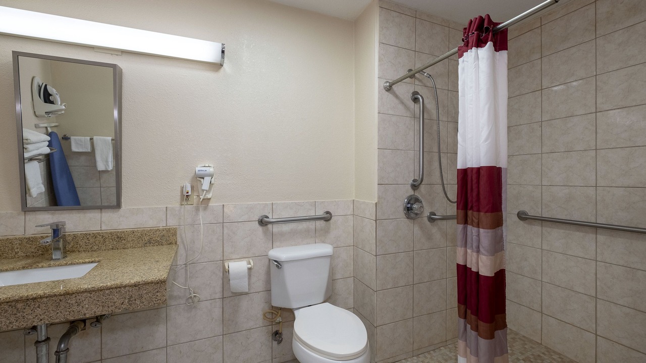 Photo of Bathroom in Muscle Shoals