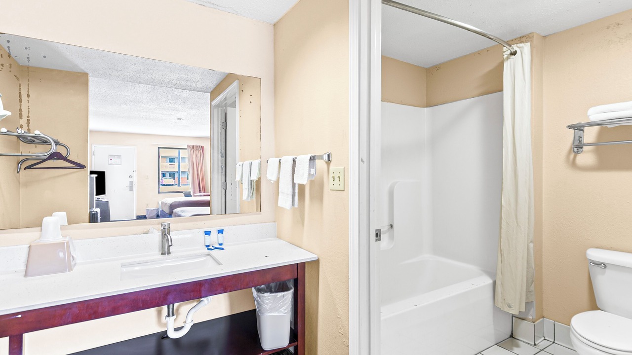 Photo of Bathroom in Hattiesburg