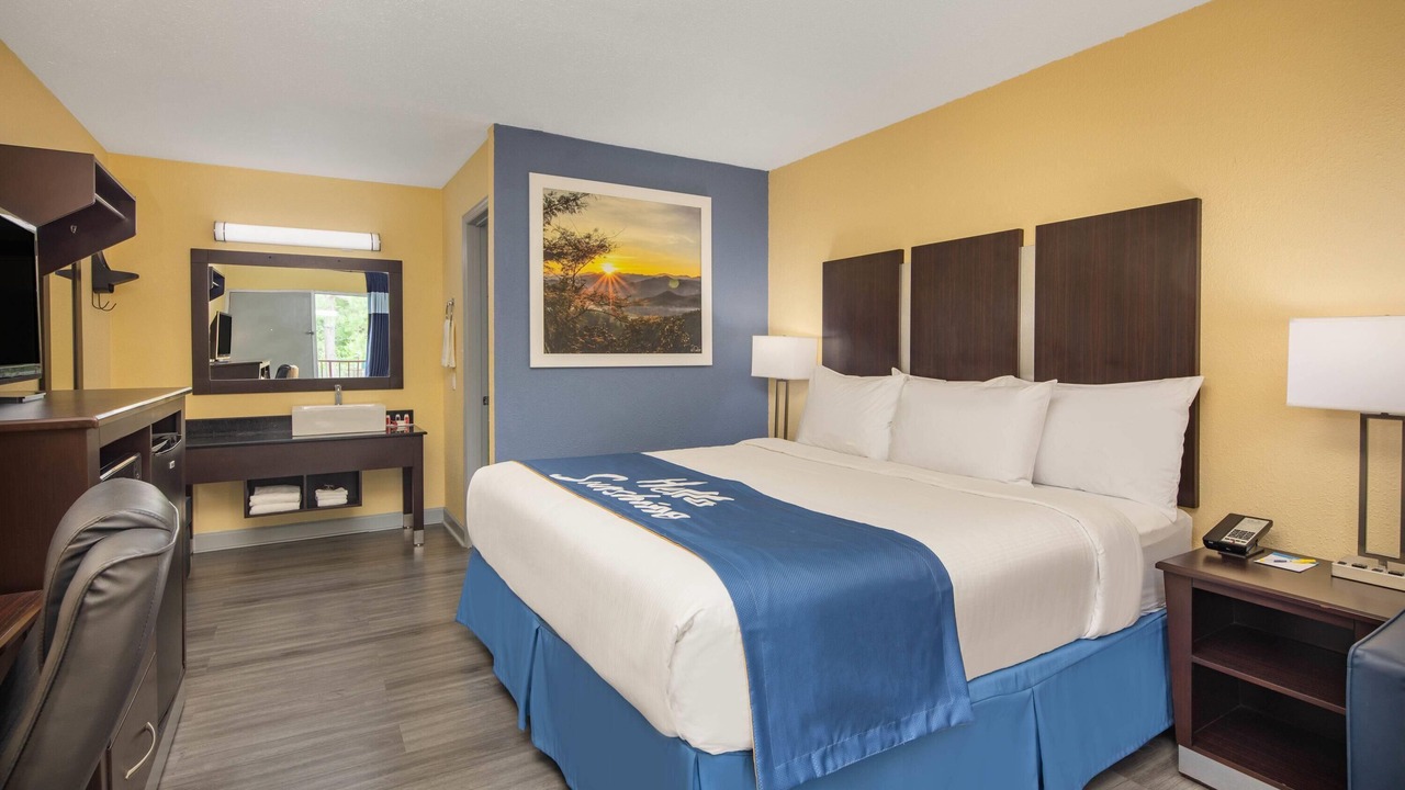 Photo of Bedroom in Muscle Shoals