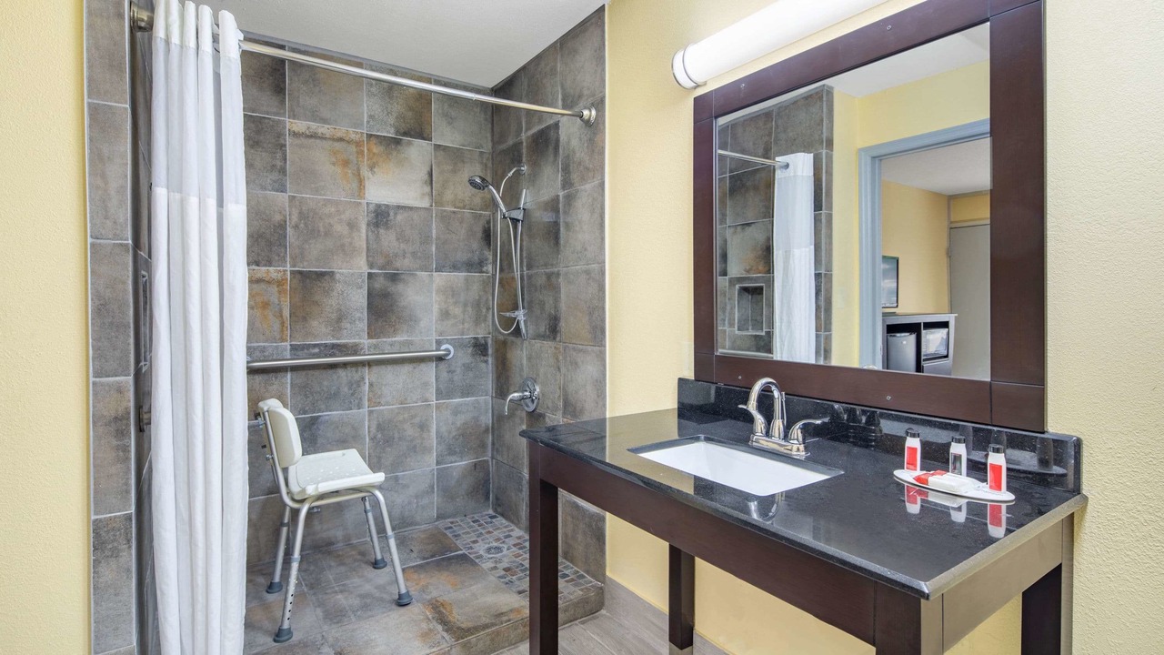 Photo of Bathroom in Muscle Shoals