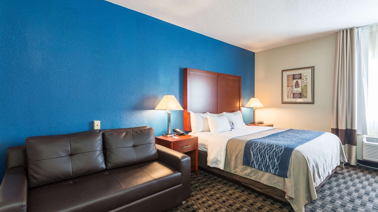 Photo of Bedroom in Priceville