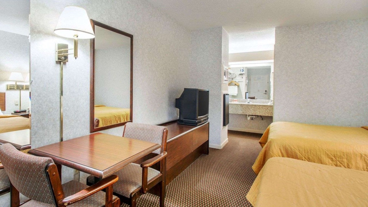 Photo of Bedroom in Troy