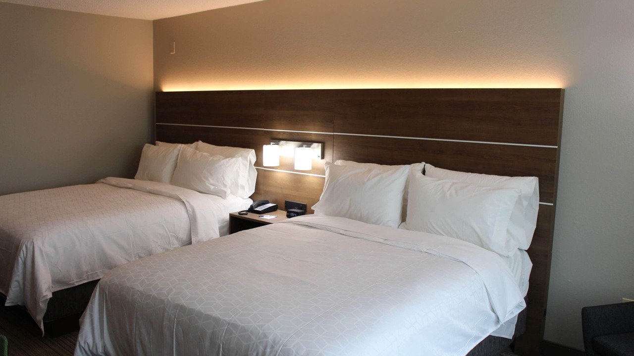 Photo of Bedroom in Enterprise