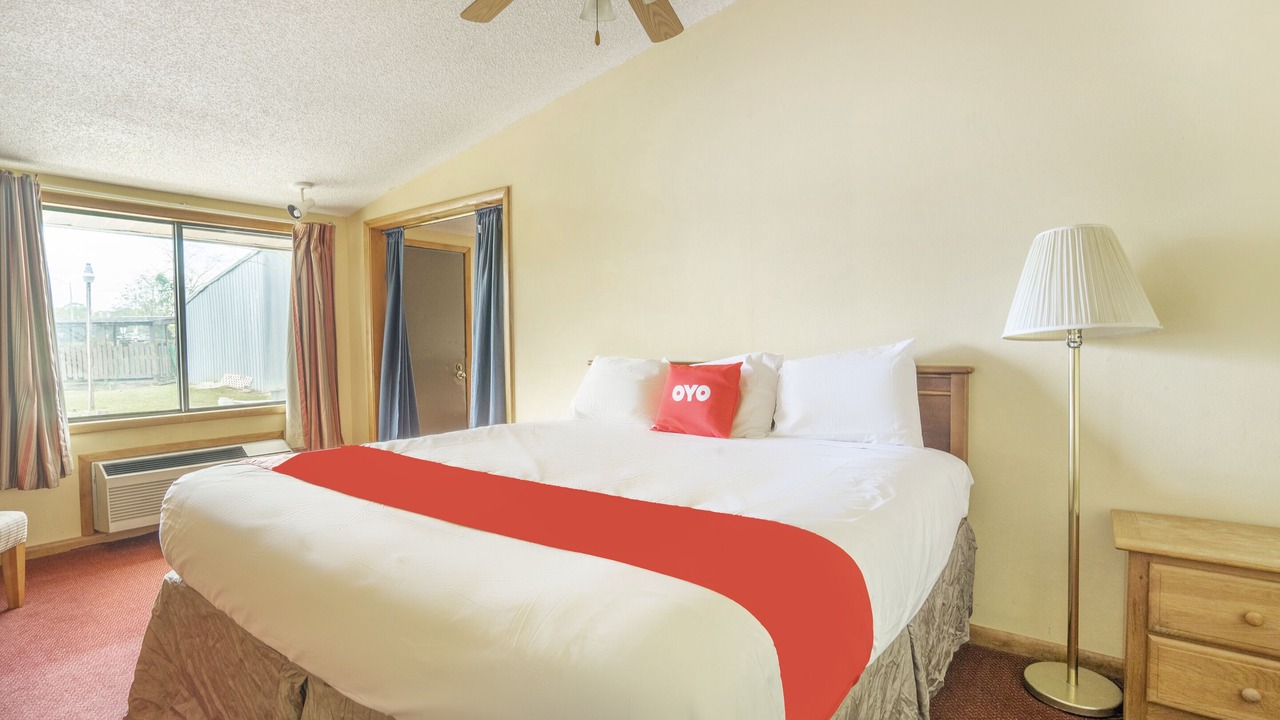 Photo of Bedroom in Daleville