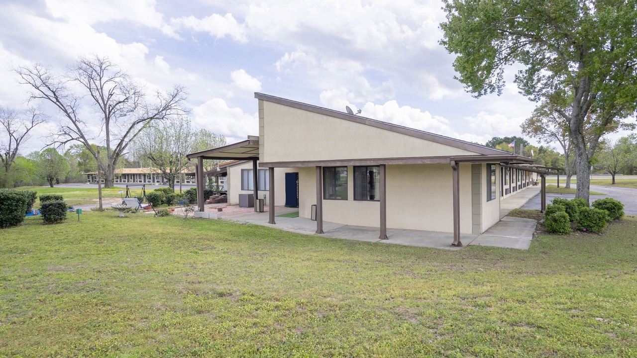 Photo of Outdoor in Daleville