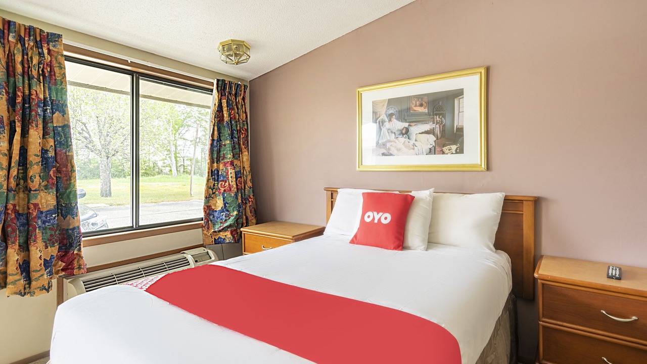 Photo of Bedroom in Daleville