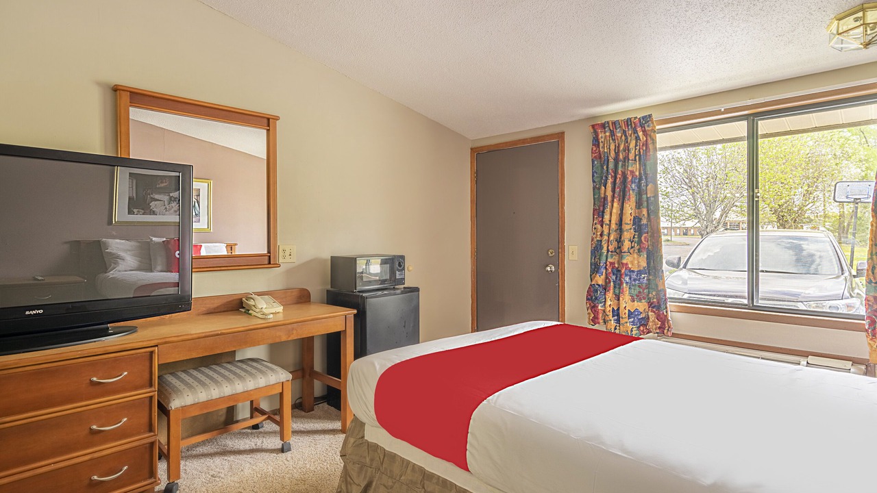 Photo of Bedroom in Daleville