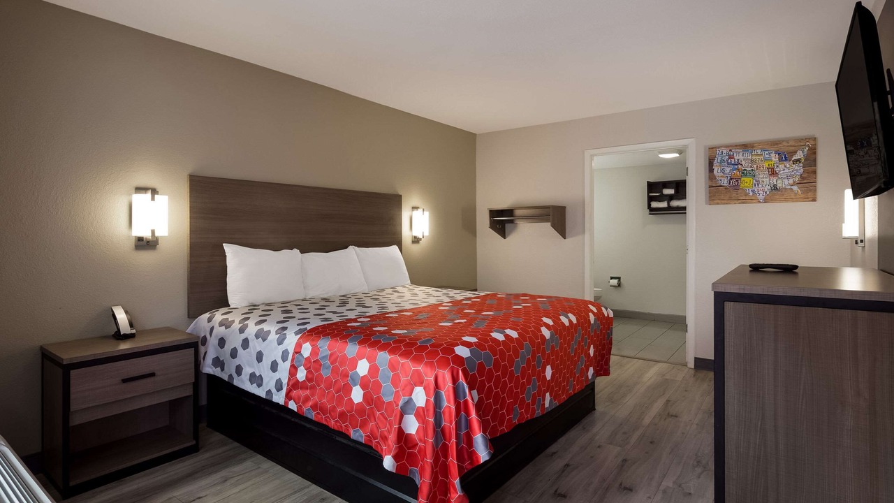 Photo of Bedroom in Mobile