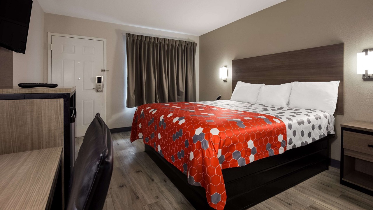 Photo of Bedroom in Mobile