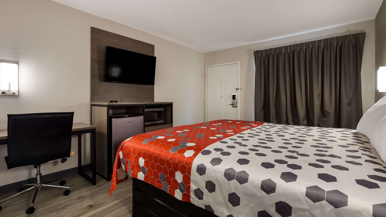 Photo of Bedroom in Mobile