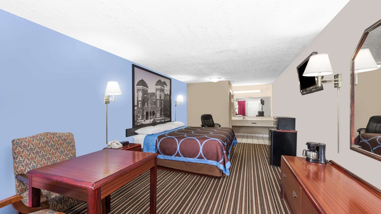Photo of Bedroom in Gadsden