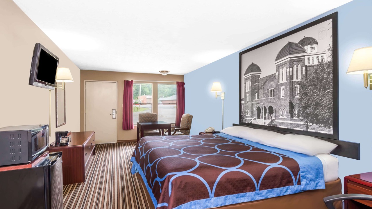 Photo of Bedroom in Gadsden