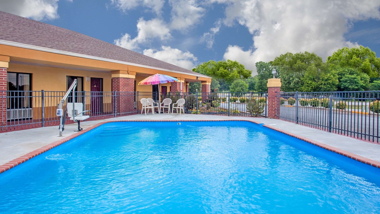 Photo of Outdoor in Moulton