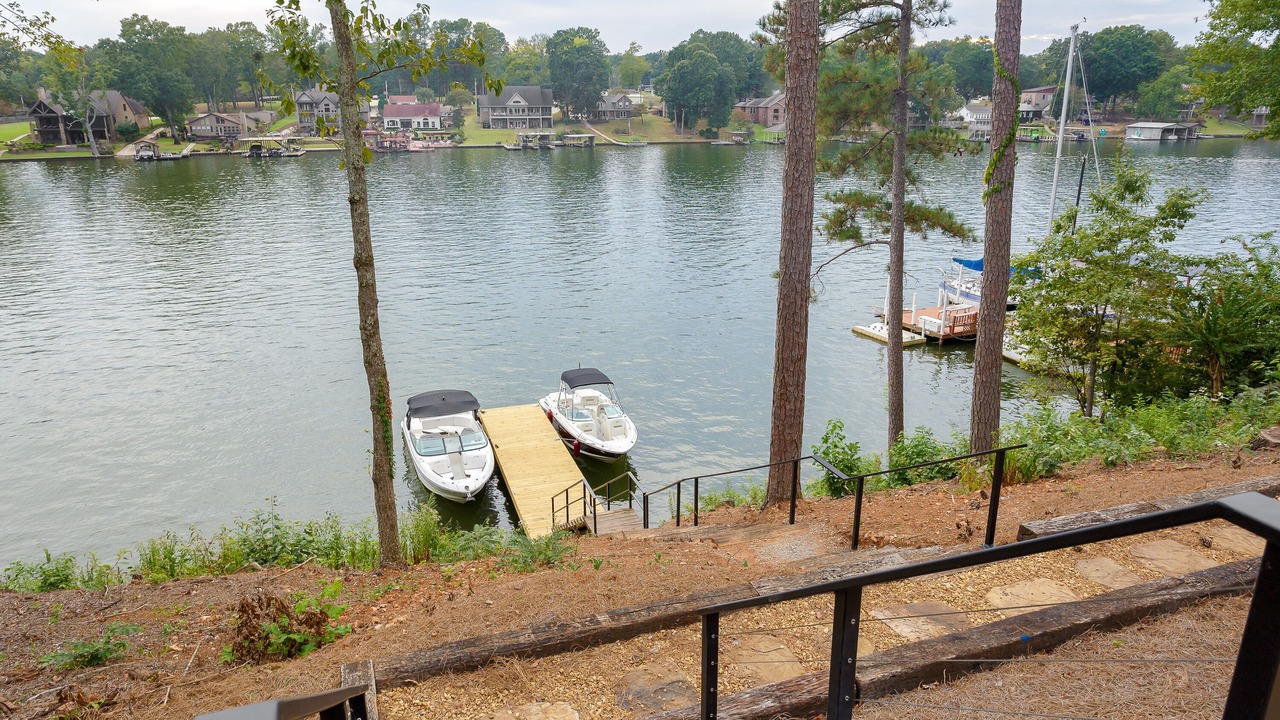 Photo of Others in Muscle Shoals