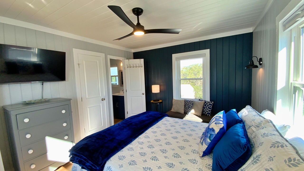 Photo of Bedroom in Surf Side Shores