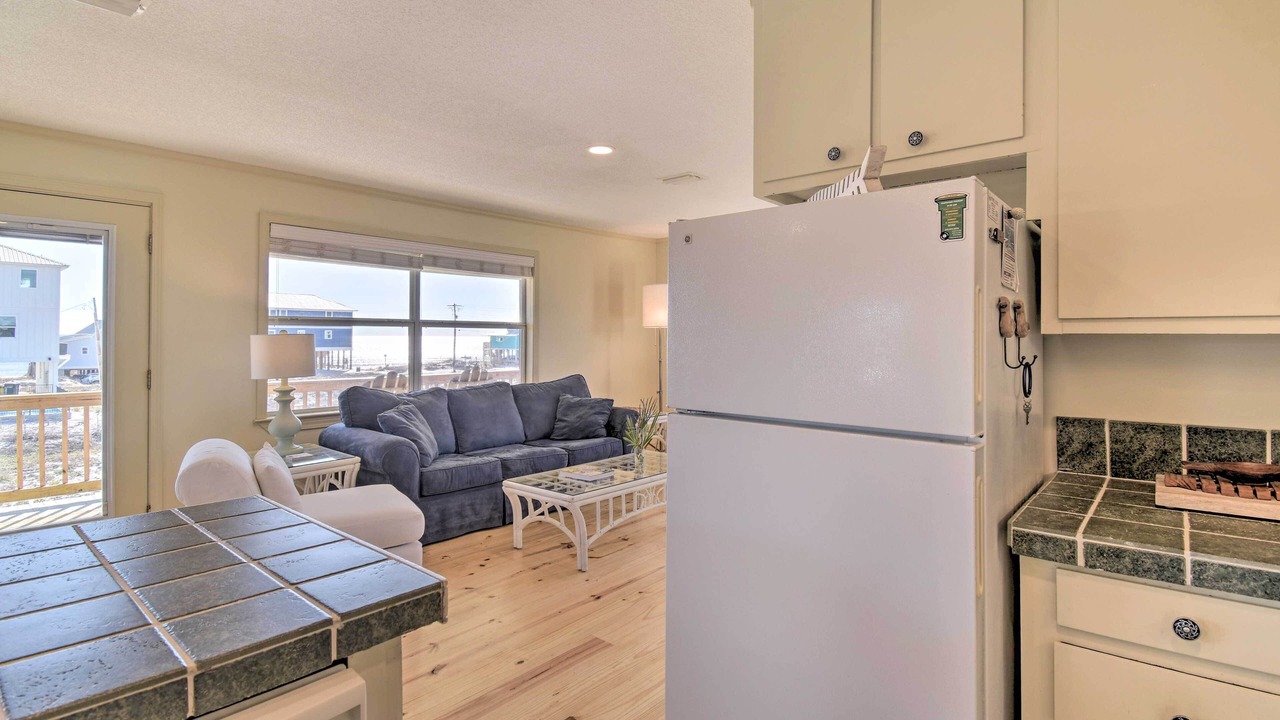Photo of Livingroom in Surf Side Shores