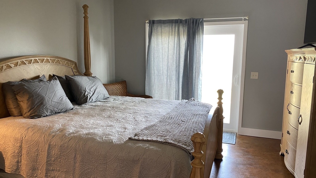 Photo of Bedroom in Ono Island