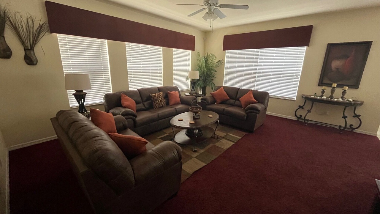 Photo of Livingroom in Thousand Oaks