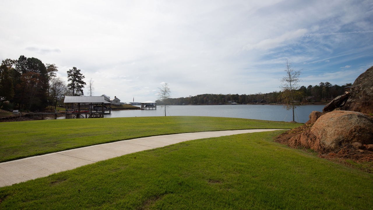 Photo of Others in Dadeville