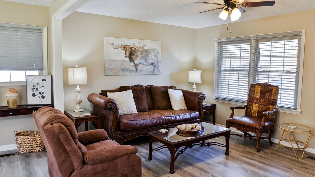 Photo of Livingroom in Fort Mc Clellan