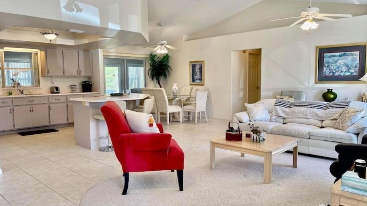 Photo of Livingroom in Highland