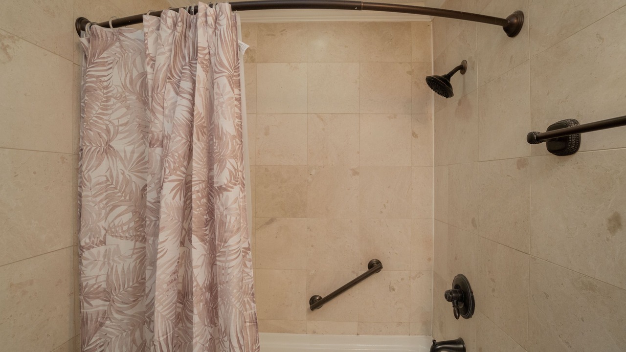 Photo of Bathroom in Gunter Afs