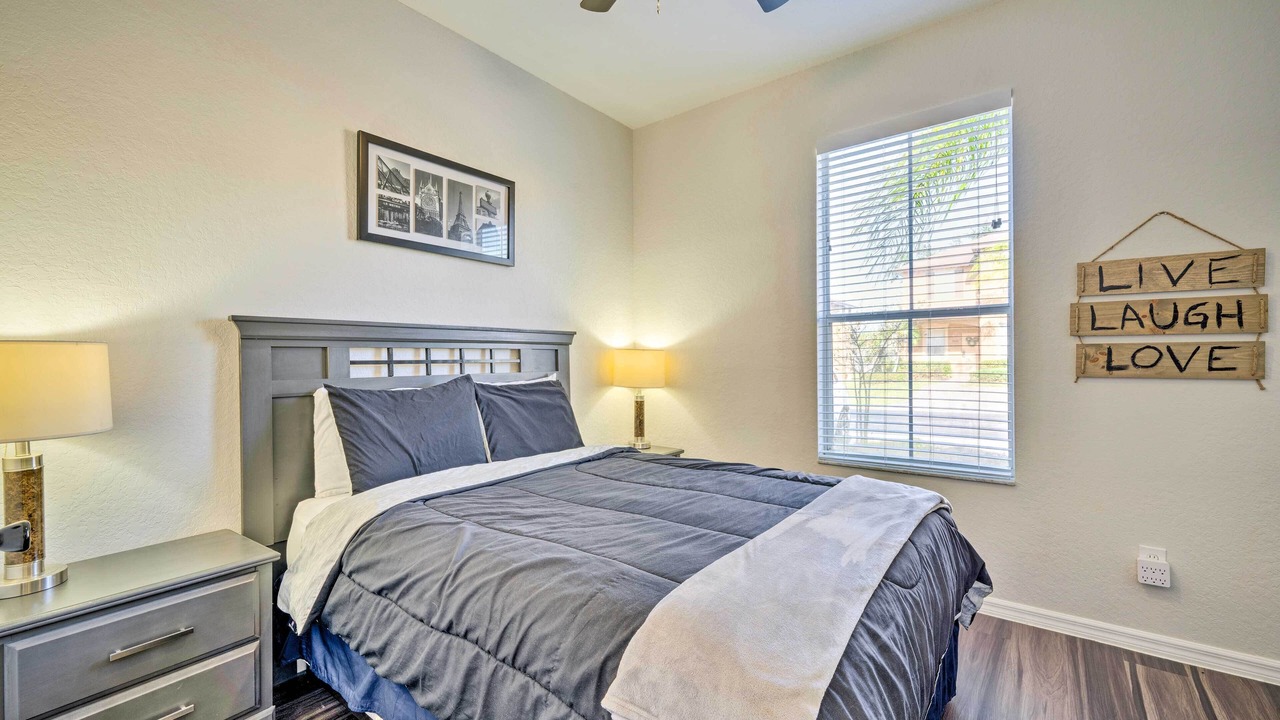 Photo of Bedroom in Regal Palms