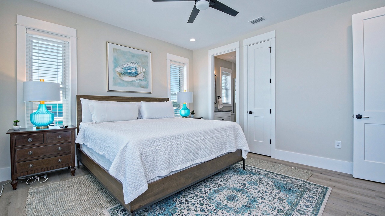 Photo of Bedroom in Surf Side Shores