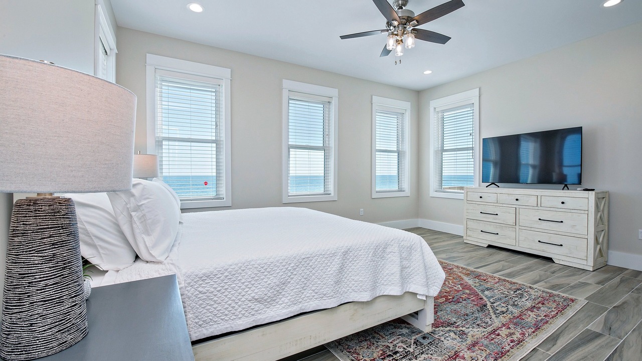 Photo of Bedroom in Surf Side Shores