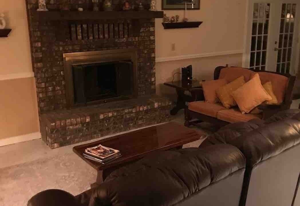Photo of Livingroom in Enterprise