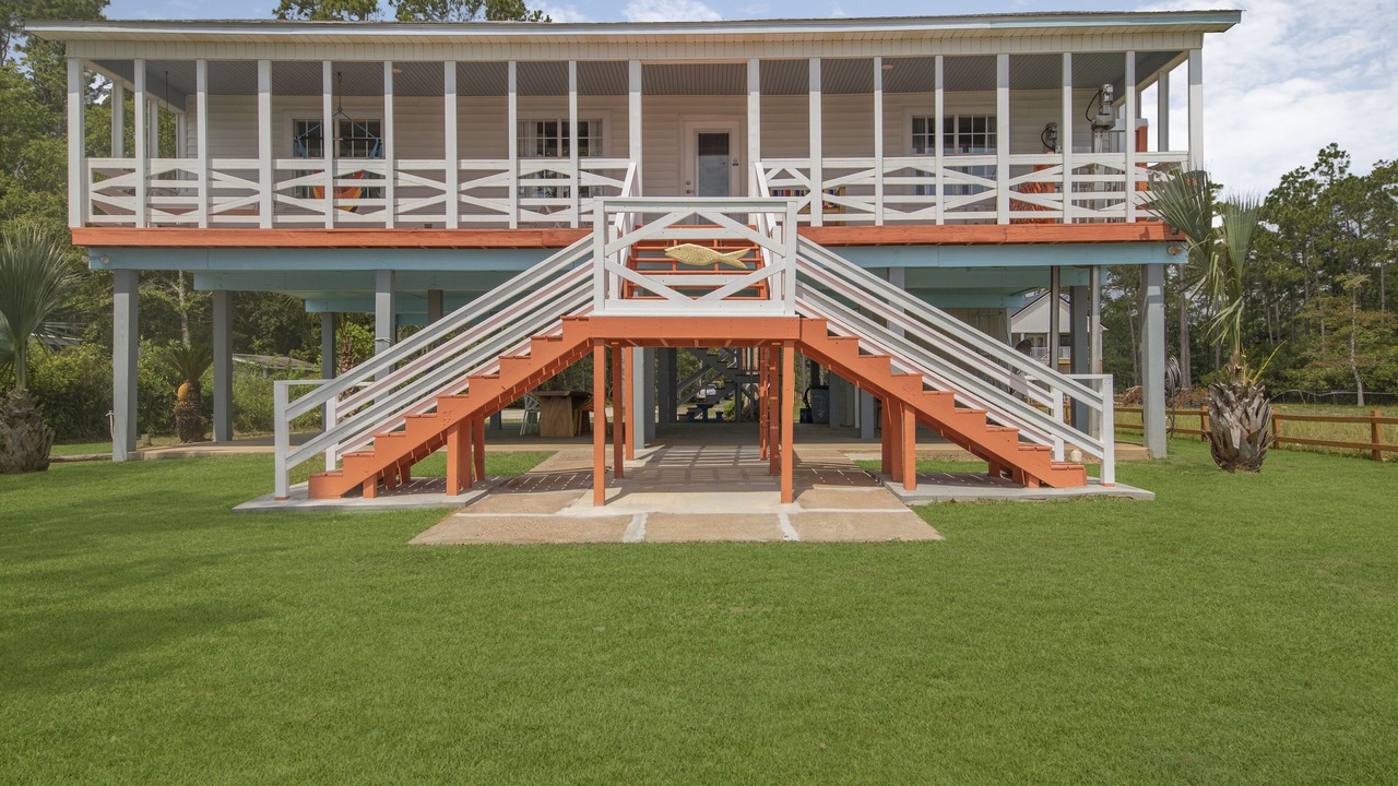 Photo of Patio Balcony in Theodore