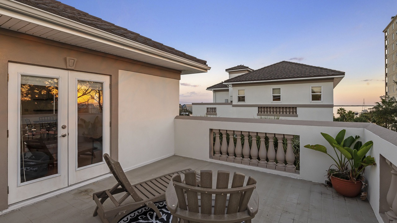 Photo of Patio Balcony in Ono Island