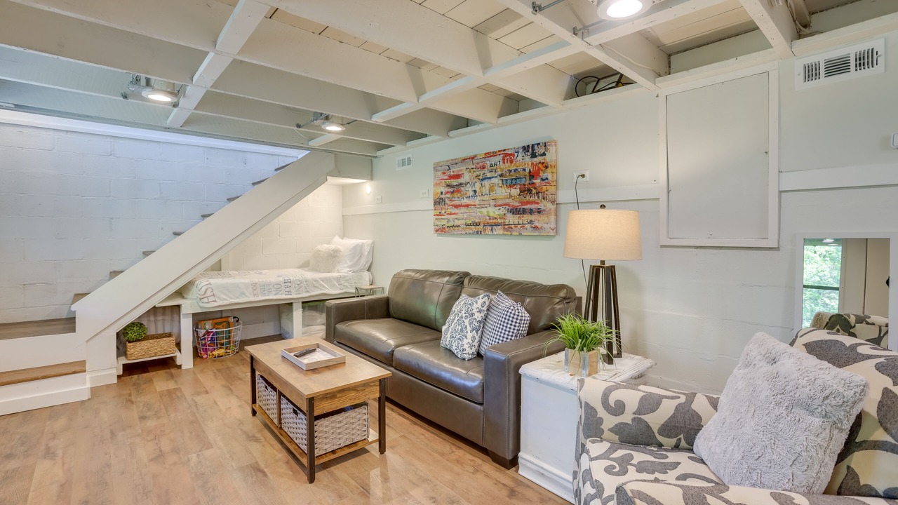 Photo of Livingroom in Talladega