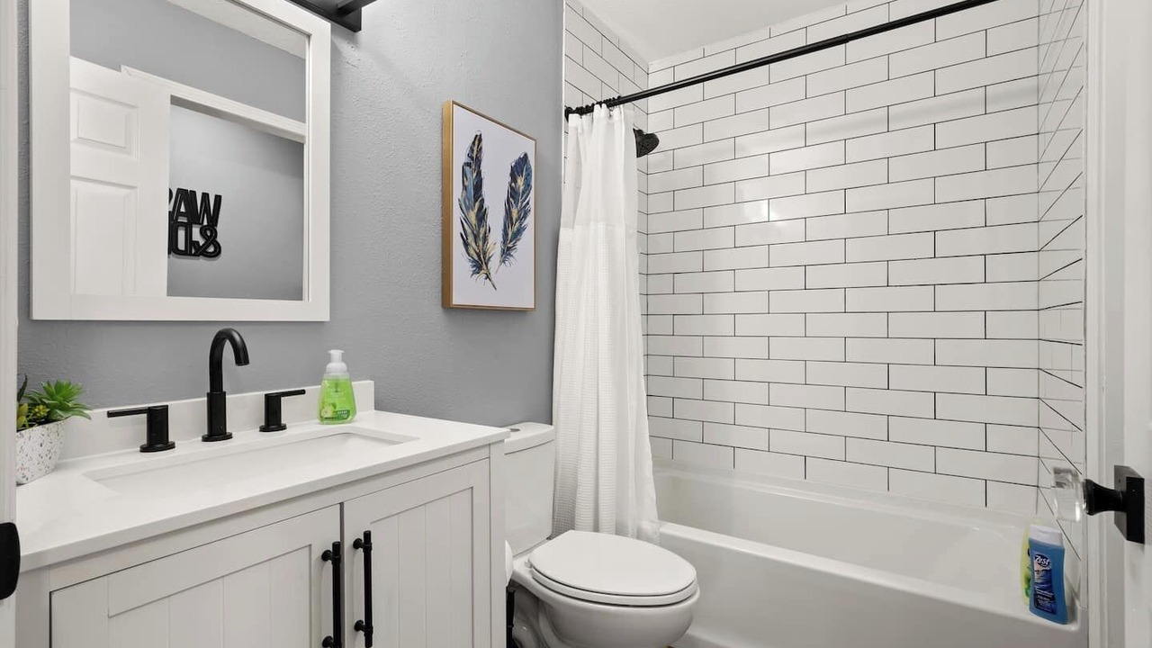 Photo of Bathroom in Northeast Pensacola