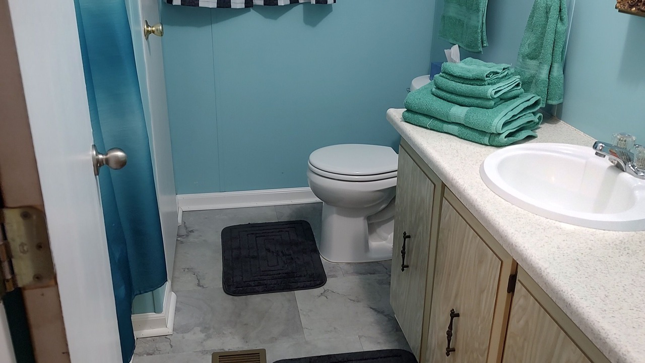 Photo of Bathroom in Betmar Acres